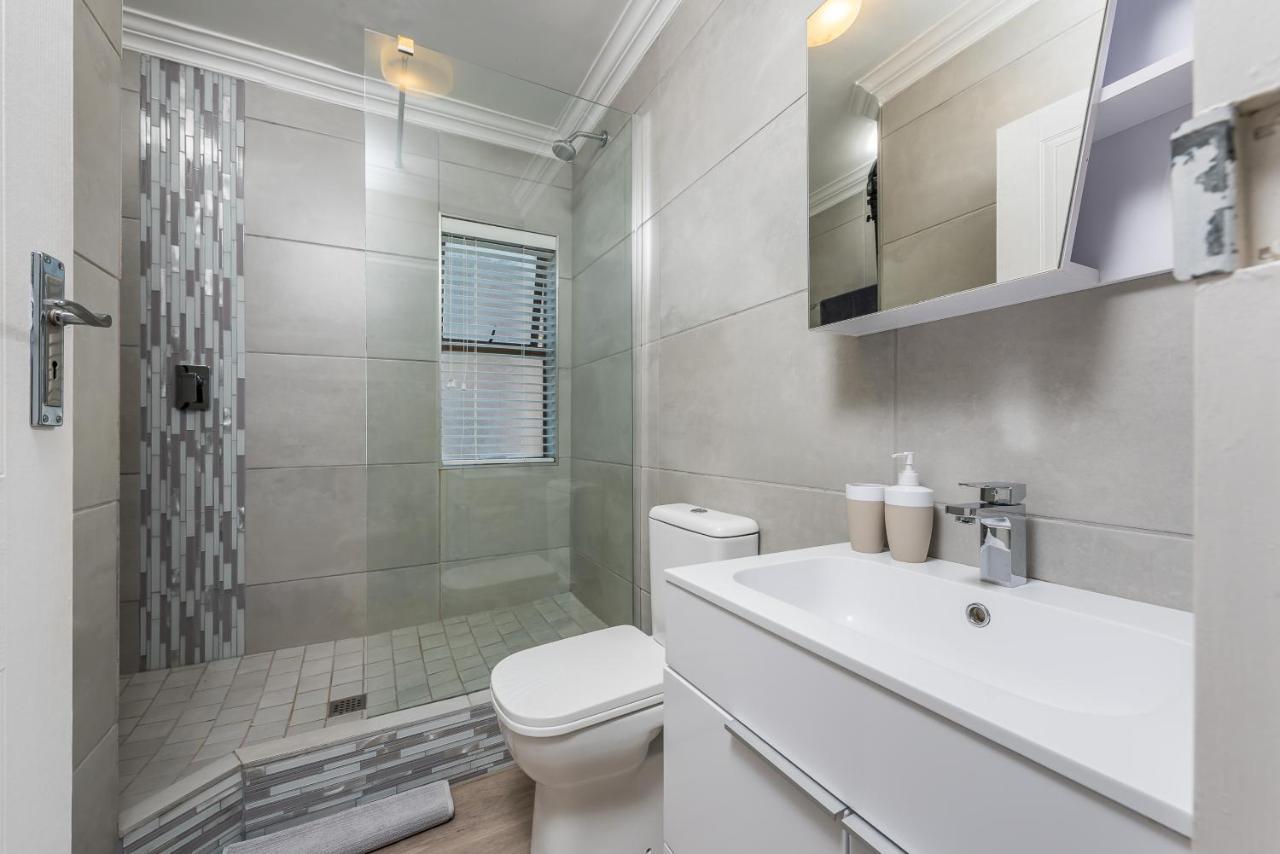 Beacon Wharf , George Hay 5 Seafront Accommodation มอสเซิลเบย์ ภายนอก รูปภาพ